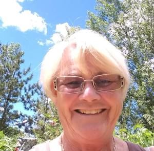 Meet your Posher, Joy